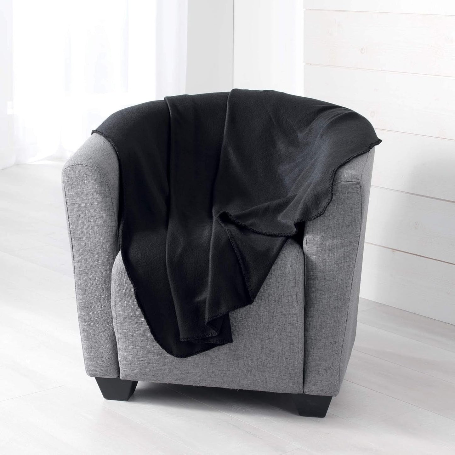 Douceur D'Intérieur, Milou antik pink fleece tæppe, 125 X 150 Cm Douceur d'Intérieur Senge og tæpper Sort 125 X 150 Cm