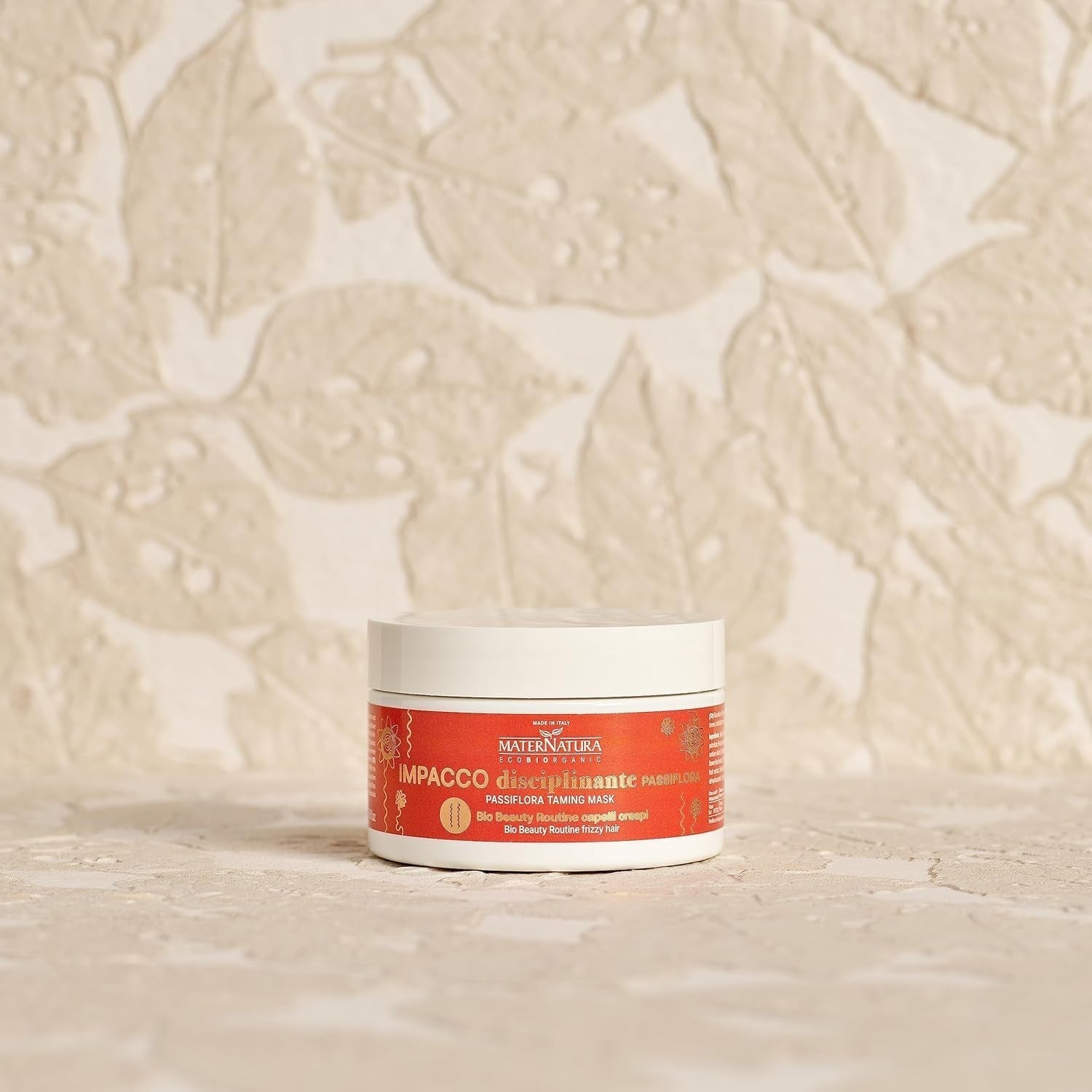 Maternatura krøllet krøllet hårmaske med passionsblomst, reparation, styrke og glans for perfekte krøller, organisk skønhedsrutine til krøllet hår, lavet i Italien - 100 ml Naty Shop hårmaske