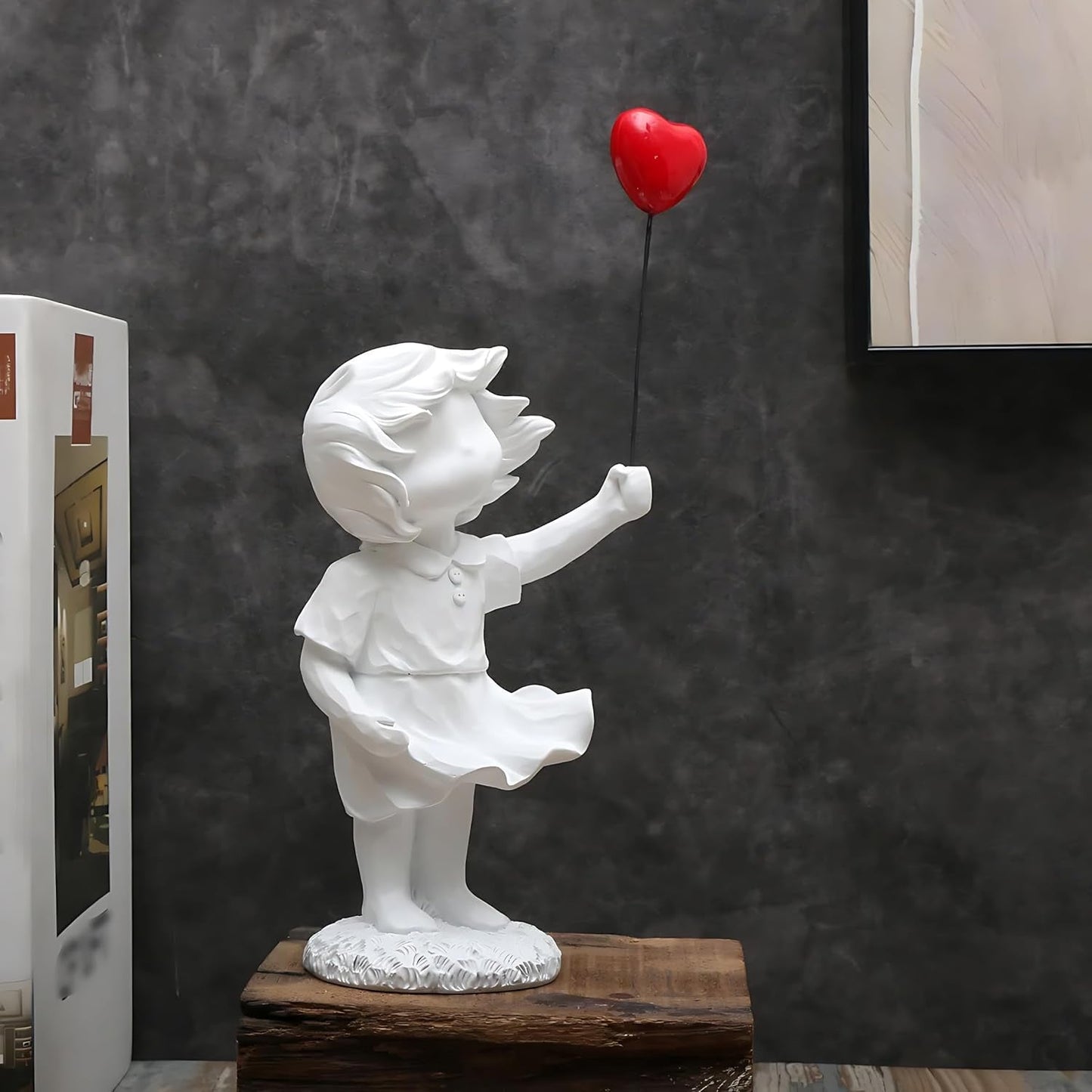 Sød ballonpige harpiksskulptur Home Decor statue Banksy Rødt hjerte pige ballonfigur moderne kunst skulptur til bordhylde dekoration statuer & skulpturer Naty Shop White ballon