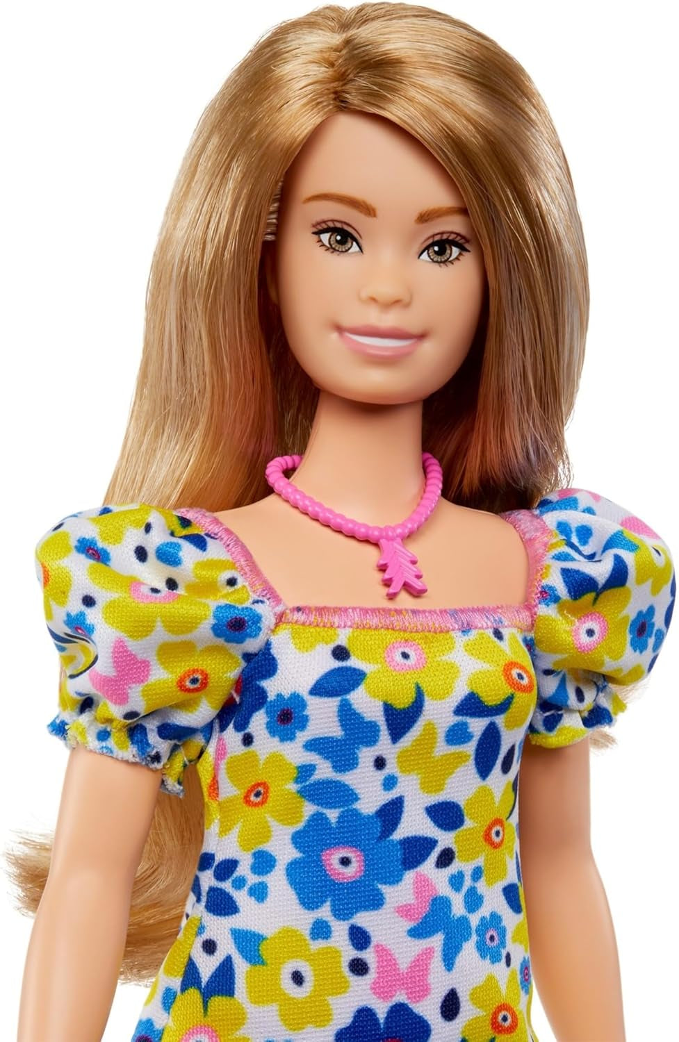 Barbie Fashionistas Doll, udviklet med National Down Syndrome Society, med blond hår og et moderne outfit i en blomstret kjole og hvide sneakers, til alderen 3 og opefter, HJT05