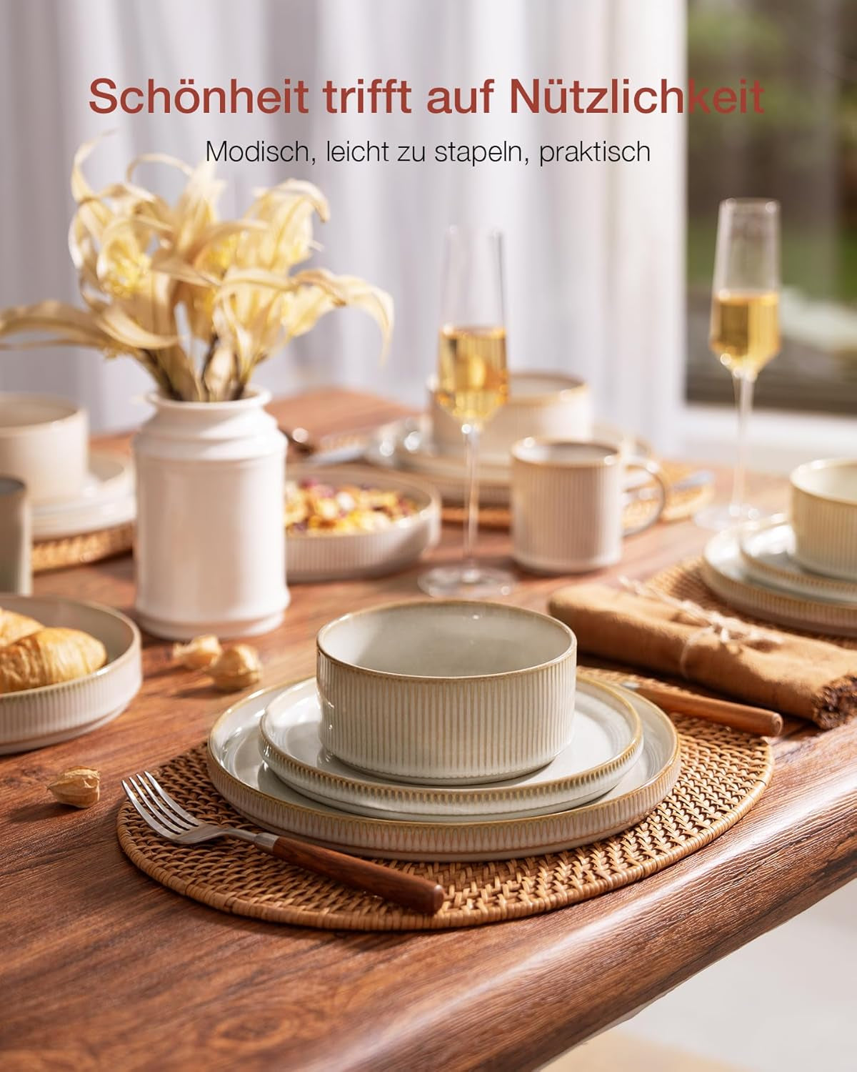 Stjerne 18-delt porcelænssæt, 6-personers servisesæt, porcelæn, ridsefast, tåler mikroovn og opvaskemaskine, cappuccino hvid