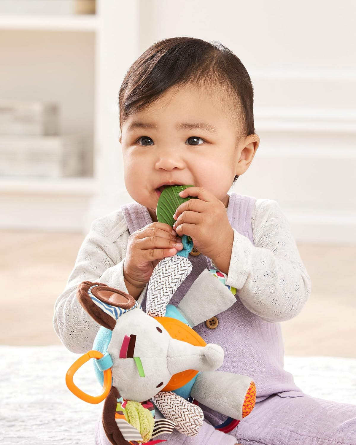 Skip Hop Bandana Buddies aktivitetslegetøj, blødt legetøj til babyer og børn, multifarvet, elefant babylegetøj Naty Shop