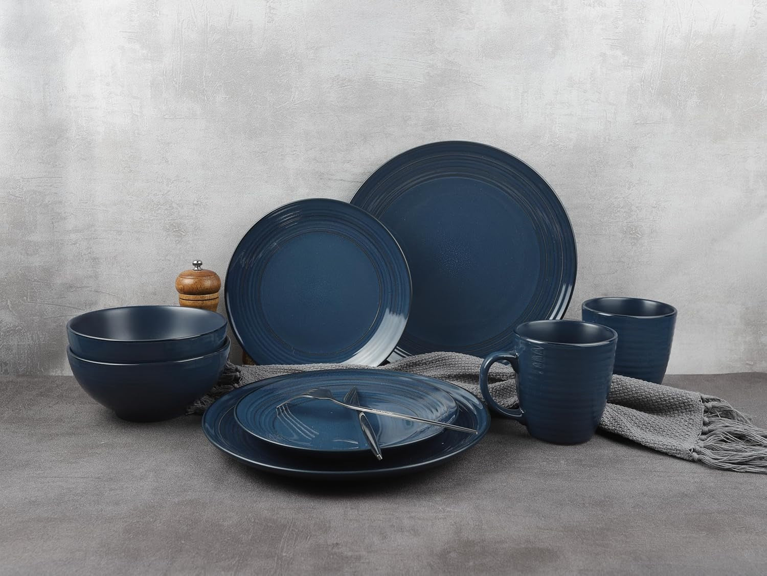ECHTWERK "Alicia" 16 dele vintage kombineret spisestel Moderne design til 4 personer Elegant mørkeblåt stentøjsstel med 4 tallerkener 4 sidetallerkener 4 skåle 4 tekopper