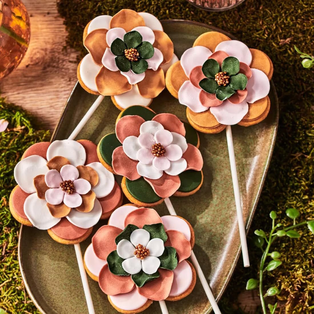FunCakes Shimmering Rose Rolled Fondant: Nem at bruge, glat, fleksibel, blød og bøjelig, perfekt til at dekorere kager, halal, kosher og glutenfri. 250 g Naty Shop sukkerpasta