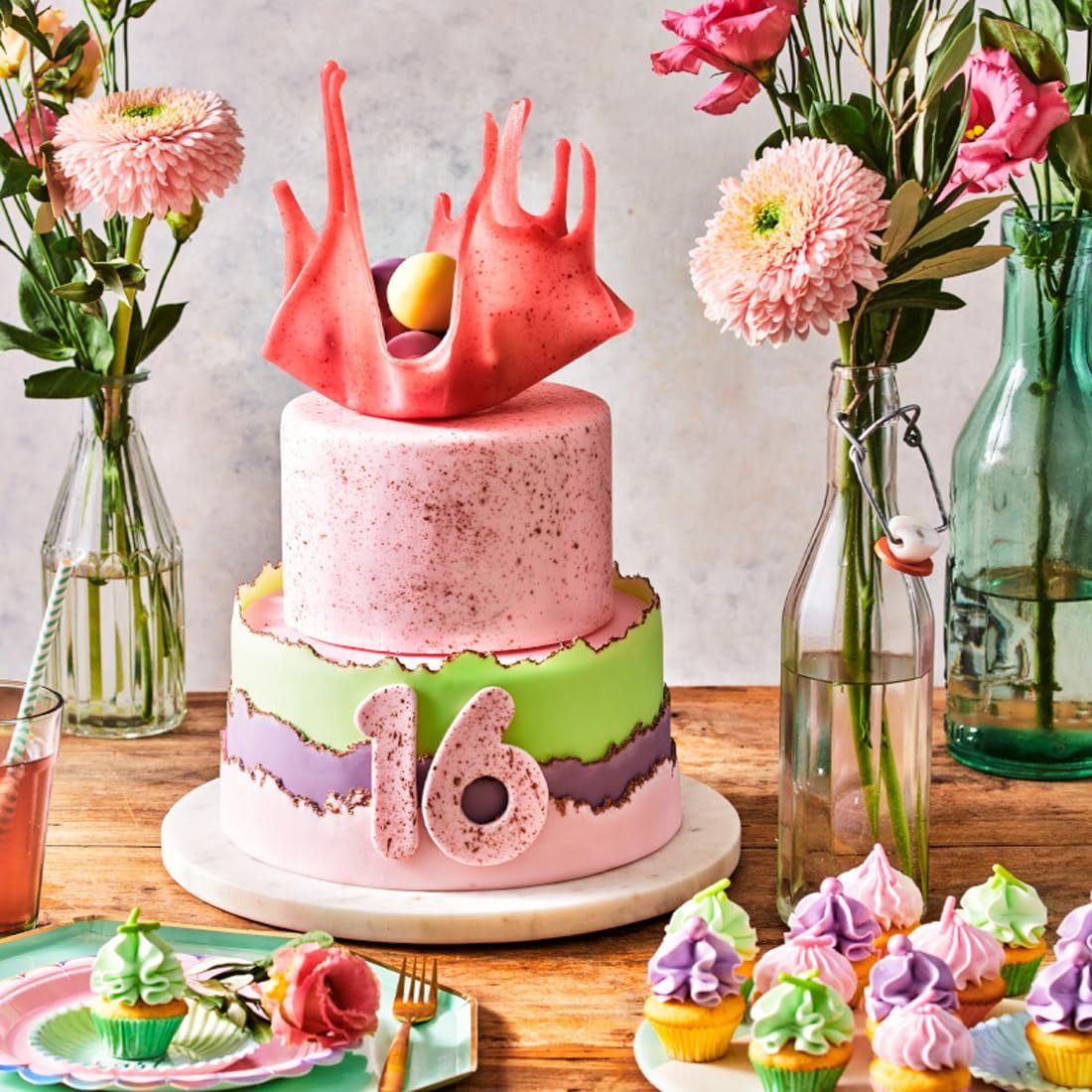 FunCakes limegrøn rullet fondant: Nem at bruge, glat, fleksibel, blød og bøjelig, perfekt til at dekorere kager, halal, kosher og glutenfri, 250 g Naty Shop Sugar Paste