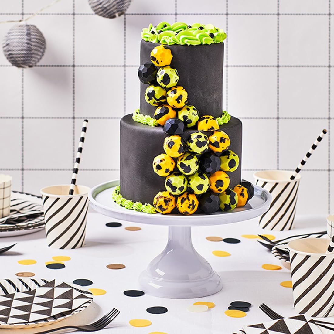 FunCakes Raven Black Rolled Fondant: Nem at bruge, Glat, Fleksibel, Blød og Fleksibel, Perfekt til at dekorere kager, Halal, Kosher og Glutenfri, 250 g Naty Shop Sugarpaste