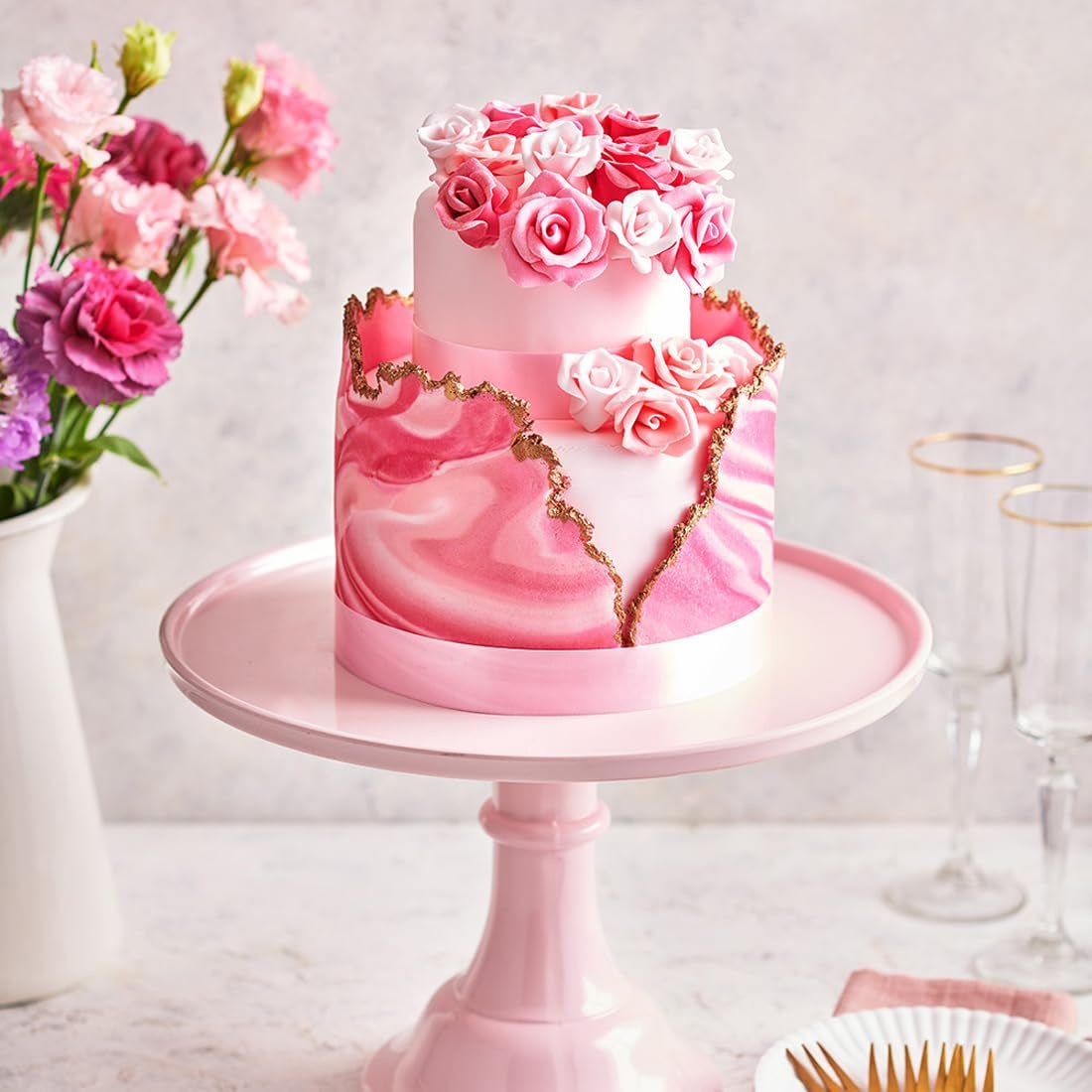 FunCakes Roll Fondant Hot Pink: Nem at bruge, glat, fleksibel, blød og smidig, perfekt til at dekorere kager. Glutenfri. 1 kg Naty Shop sukkerpasta