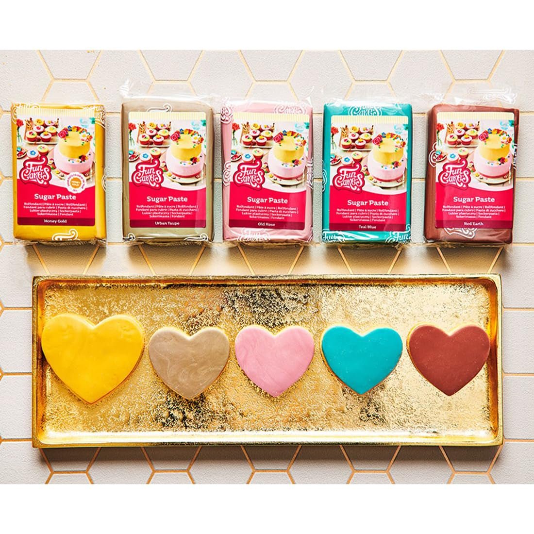 FunCakes Red Earth fondantrulle, nem at bruge, glat, fleksibel, blød og fleksibel, perfekt til dekoration af kager, halal, kosher og glutenfri, 250 g pakke 1 Naty Shop Sugar Paste