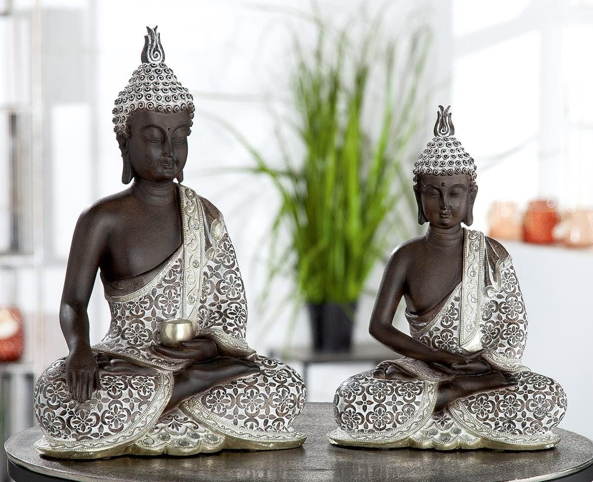 GILDE Dekorativ skulptur Siddende Buddha - Meditation - brun/hvid - Højde 29 cm Statuetter og skulpturer Naty Shop