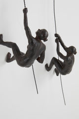 JOTEX Feminine Climbers Dekorative figurer, pakke med 2, rustbrune statuetter og skulpturer Naty Shop