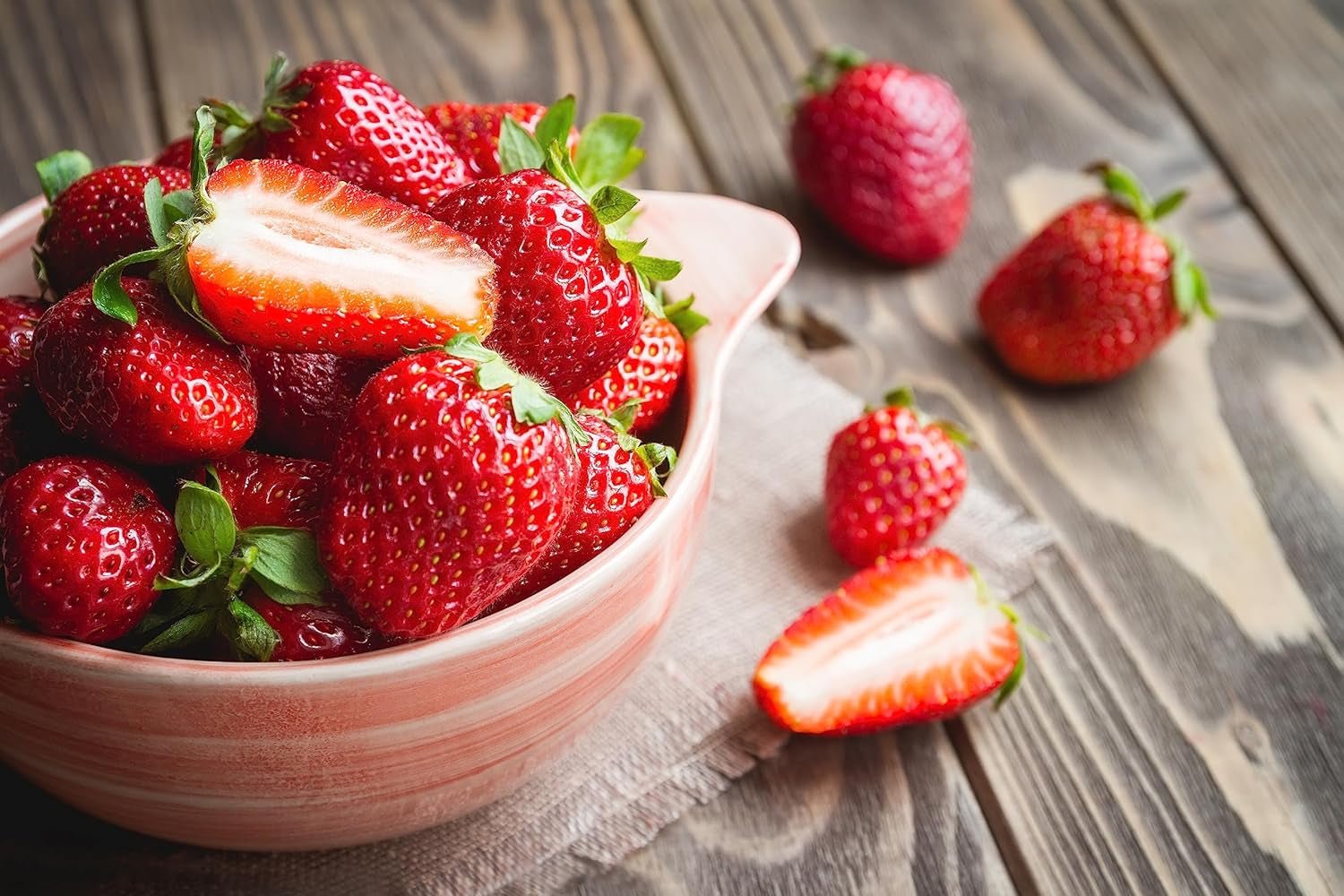 Mynatura frysetørrede jordbærskiver I grøntsager I naturlig I tørret frugt I frugt I - let tørret (1 x 350g) Dehydrerede produkter Naty Shop