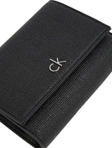 Calvin Klein Daily Medium Trifold Klein damepung, sort (Ck Black), Naty Shop damepung i naturlig størrelse