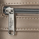 Pepe Jeans Ruby pung, pung, pung, lavet af polyester med imiteret læder detaljer. Rum, lynlåse. Fra Joumma Bags Naty Shop Damepung