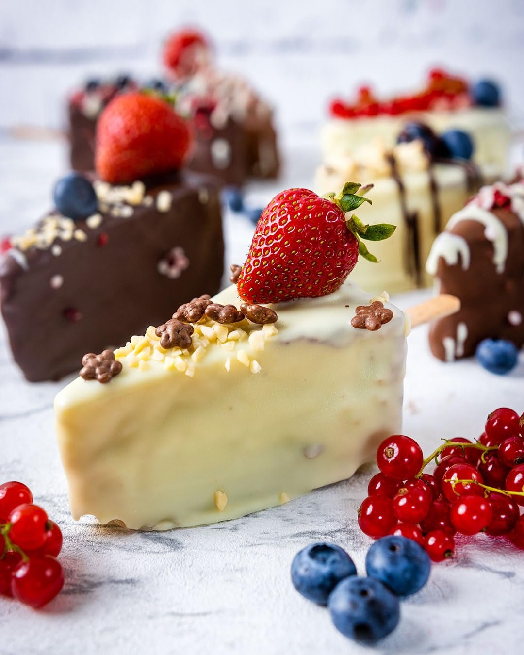 RUF Cake Glaze Bourbon Vanilla, 100 g i en pose, tåler mikroovn, til glasur og dekoration af småkager, muffins og kager, glutenfri (pakke med 4) Naty Shop Sugar Paste