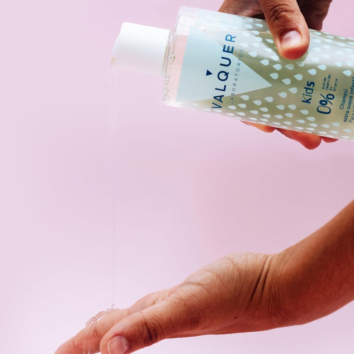 Valquer børneshampoo og hårbalsam uden silikoner, uden sulfater, til børn Børn - Bad og hudpleje Naty Shop