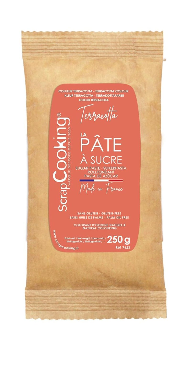 ScrapCooking - Pâte Ã Sucre Vert Sauge 250g - Colourant d'Origine Naturelle - Sans Gluten, Sans Huile de Palme - Pour Gâteaux, Pâtisseries Anniversaire - Vert Pastel - Fabrikie en France - 7621 Sukkerpasta Naty Shop Rød terracotta