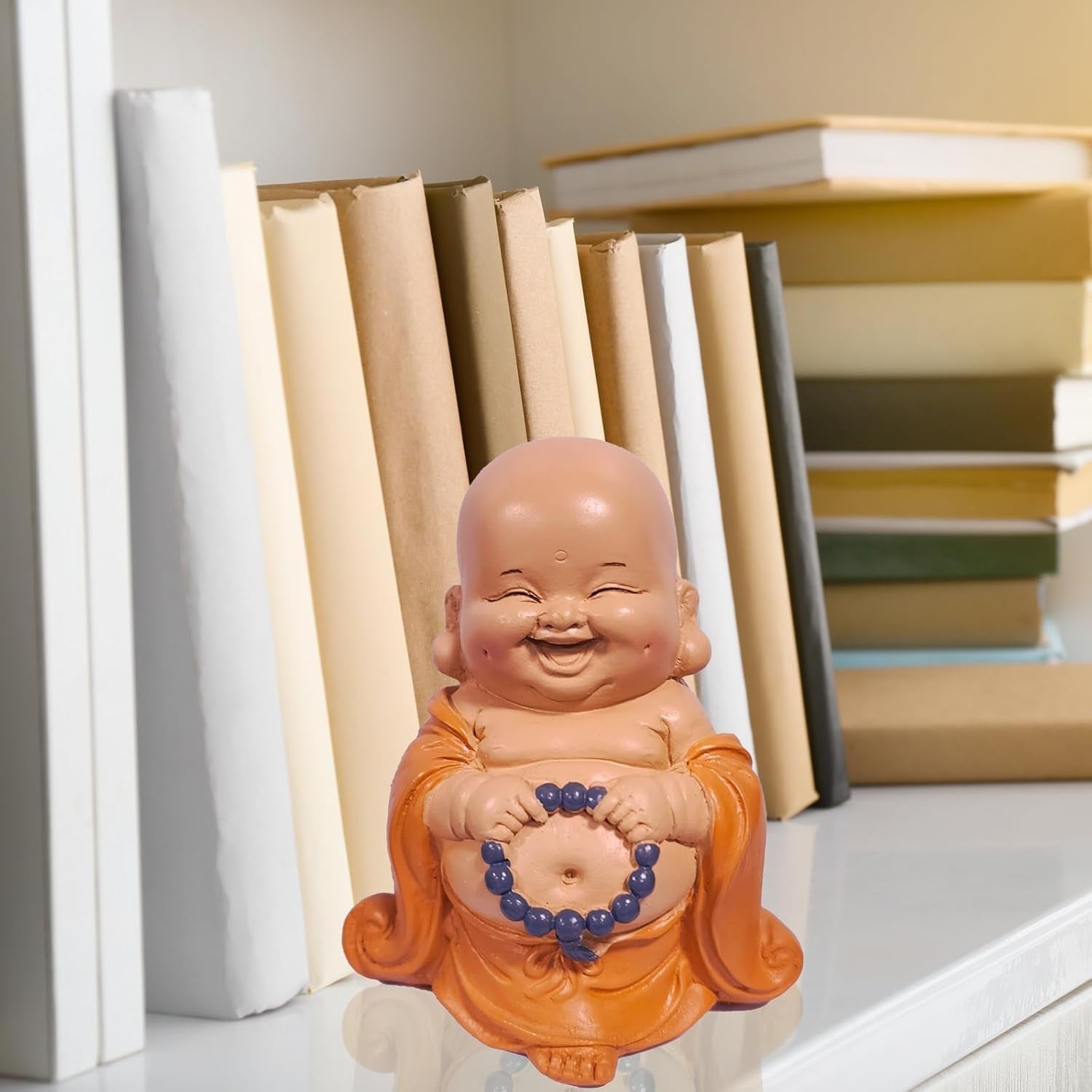 Leende Buddha-statue med rosenkrans - Inspirerende og munter figur - Heldig talisman fuld af positivitet - Sød og spirituel gaveidé - -H 10 cm - Zen'Light Statuer og skulpturer Naty Shop