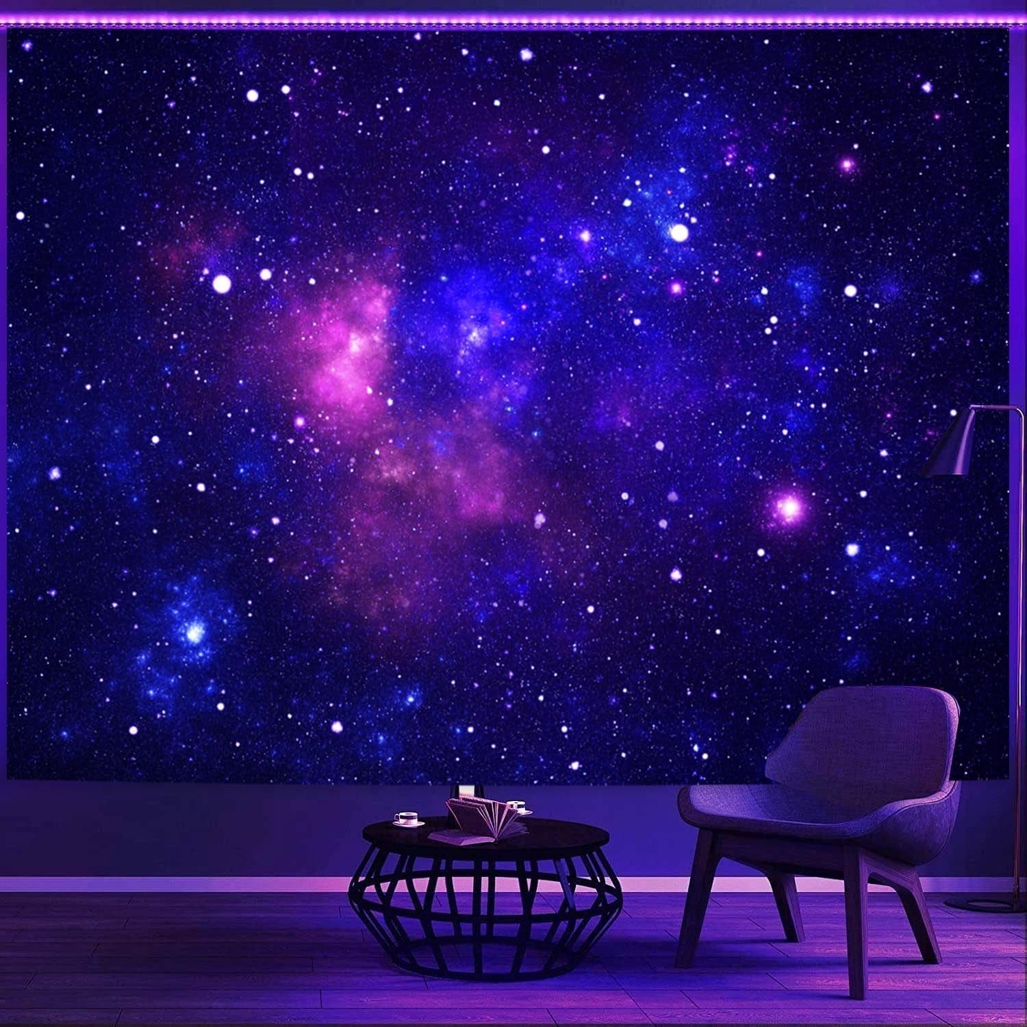 Tapestry galaxy sort lys stjernehimmel reaktiv blå Hjem - Tilbehør og dekorationer Naty Shop Galaxy 150L X 130B Cm