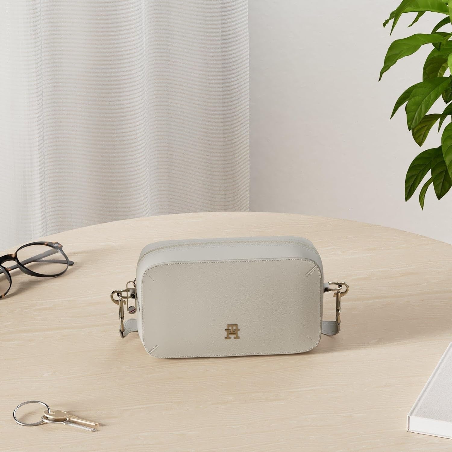 Tommy Hilfiger Crossbody Taske Chic Flap Crossover Små Dametasker Naty Shop